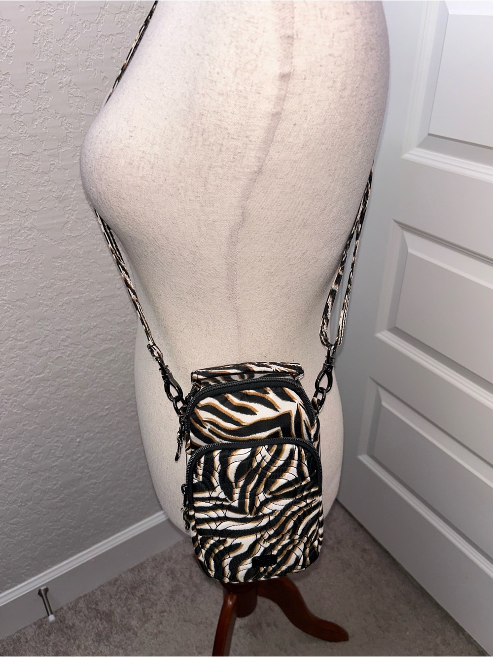Lug Skeeter Zebra Print Crossbody Purse Bag